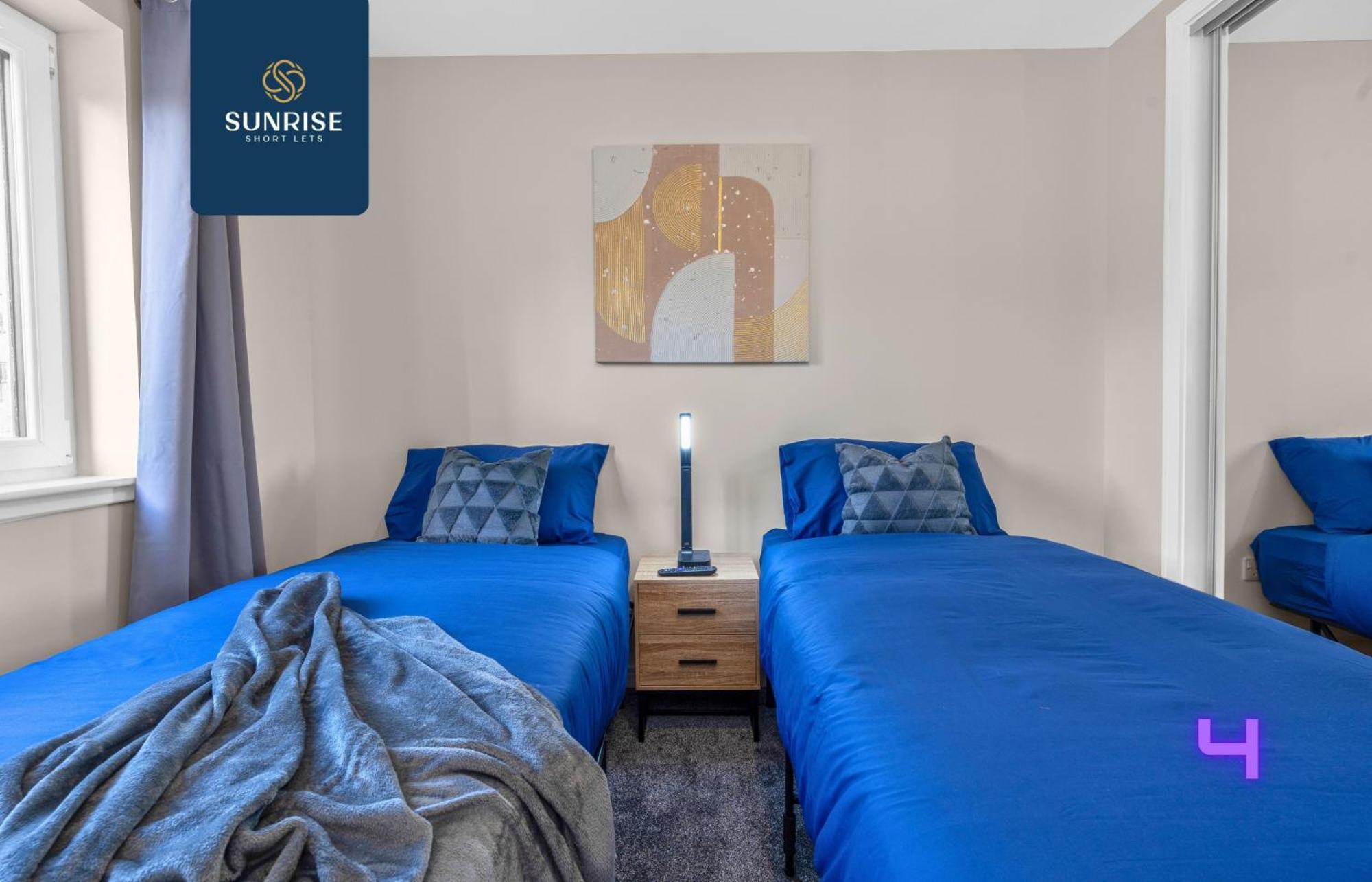 L2 - Stunning 4 Bed House With 6 Beds And 3 Bathrooms, Tvs In Each Room, Free Parking, Fully Equipped, Local Amenities, Easy Ring Road Access, Special Rates Ask Sunrise Short Lets Dundee Dış mekan fotoğraf