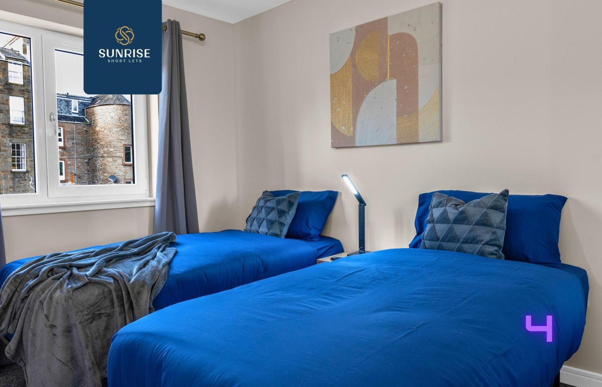 L2 - Stunning 4 Bed House With 6 Beds And 3 Bathrooms, Tvs In Each Room, Free Parking, Fully Equipped, Local Amenities, Easy Ring Road Access, Special Rates Ask Sunrise Short Lets Dundee Dış mekan fotoğraf