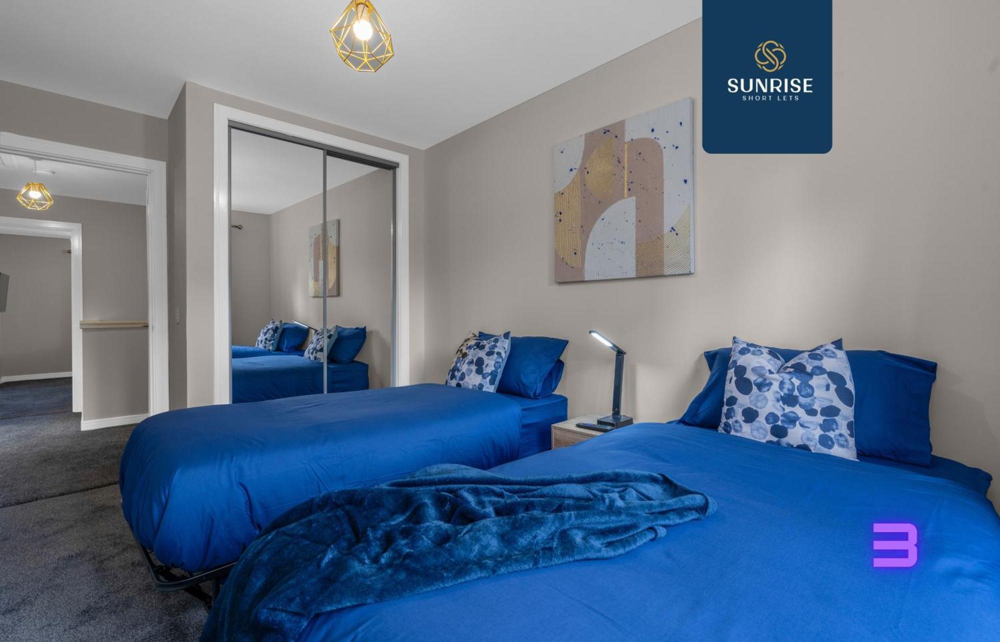 L2 - Stunning 4 Bed House With 6 Beds And 3 Bathrooms, Tvs In Each Room, Free Parking, Fully Equipped, Local Amenities, Easy Ring Road Access, Special Rates Ask Sunrise Short Lets Dundee Dış mekan fotoğraf